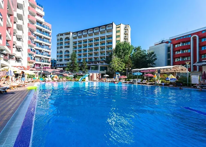 Admiral Plaza Hotel Сонячний Берег